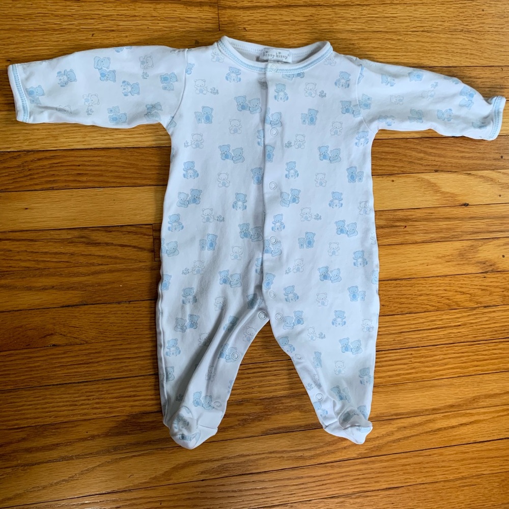 Kissy kissy 0-3m footed sleeper; Beary cute EUC